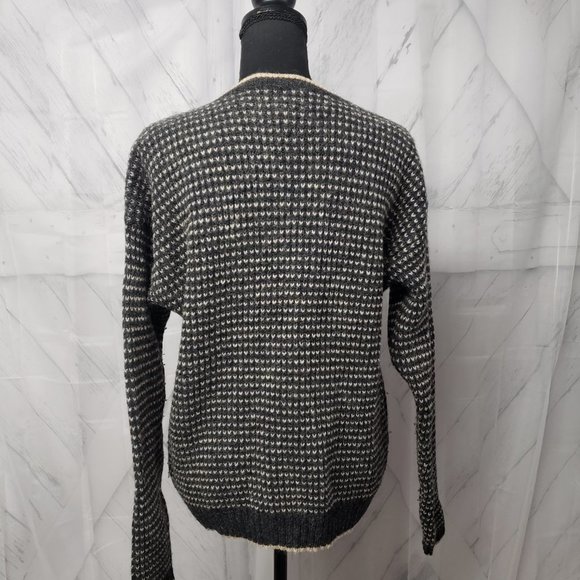 COPY - VTG Woolrich Gray Preppy Button Up Cardigan Size L - Picture 2 of 10